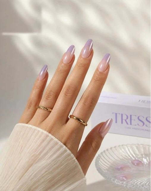 Lilac Aura — Chrome Ombré